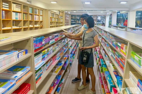 Sẵn sàng dùng chung một bộ sách giáo khoa