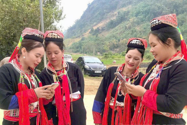 Mở rộng hình thức cung cấp thông tin cho người khuyết tật, đồng bào dân tộc thiểu số