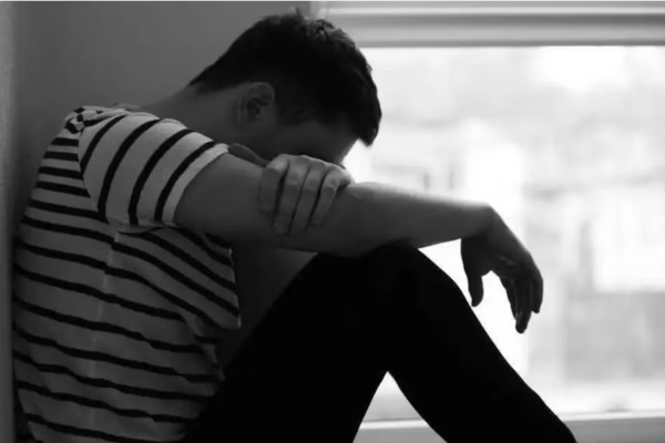 Dấu hiệu đàn ông bị... trầm cảm sau sinh