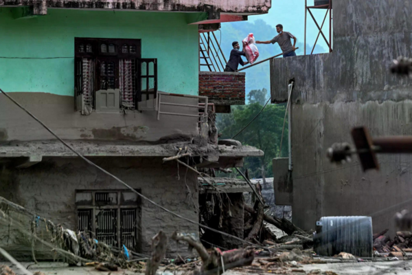 Lũ quét gây thiệt hại nặng nề, Nepal chật vật tìm nguồn lực phục hồi