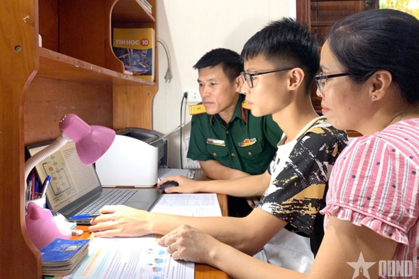 Dạy con trong điều kiện xa nhà