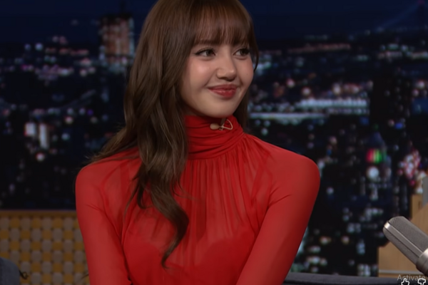 Lisa (Blackpink) từng mơ trở thành công chúa tại Disneyland