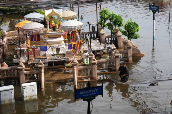 Thái Lan khẩn cấp ứng phó lũ lụt nghiêm trọng, hàng triệu người bị ảnh hưởng