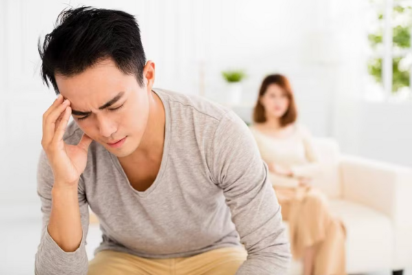 6 chủ đề dễ gây rạn nứt tình cảm vợ chồng không nên nói với nhau