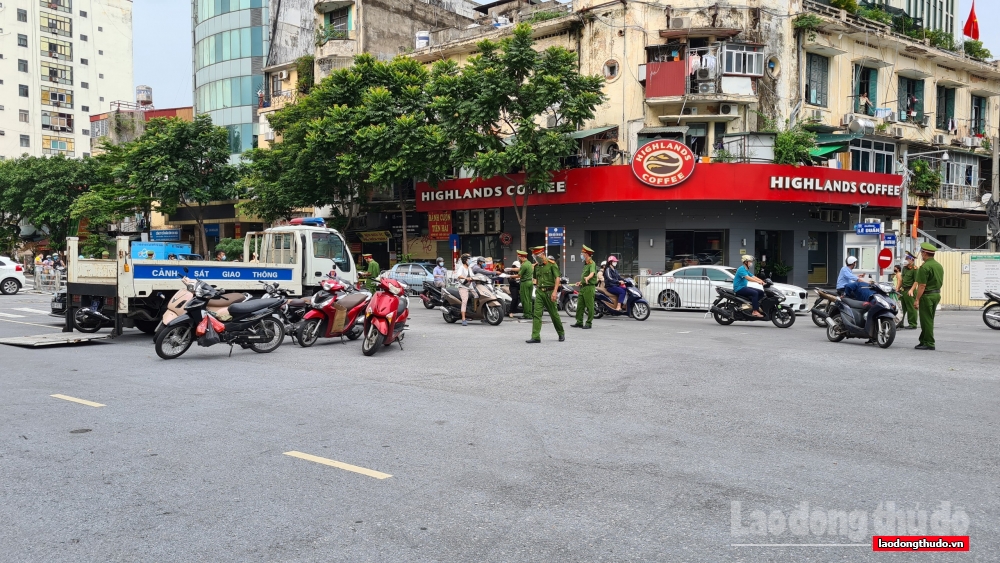 Hà Nội: Xử phạt 370 trường hợp vi phạm công tác phòng, chống dịch Covid-19