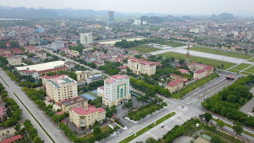 [Photo] Kham pha Ninh Binh - vung dat hap dan khach du lich hinh anh 21