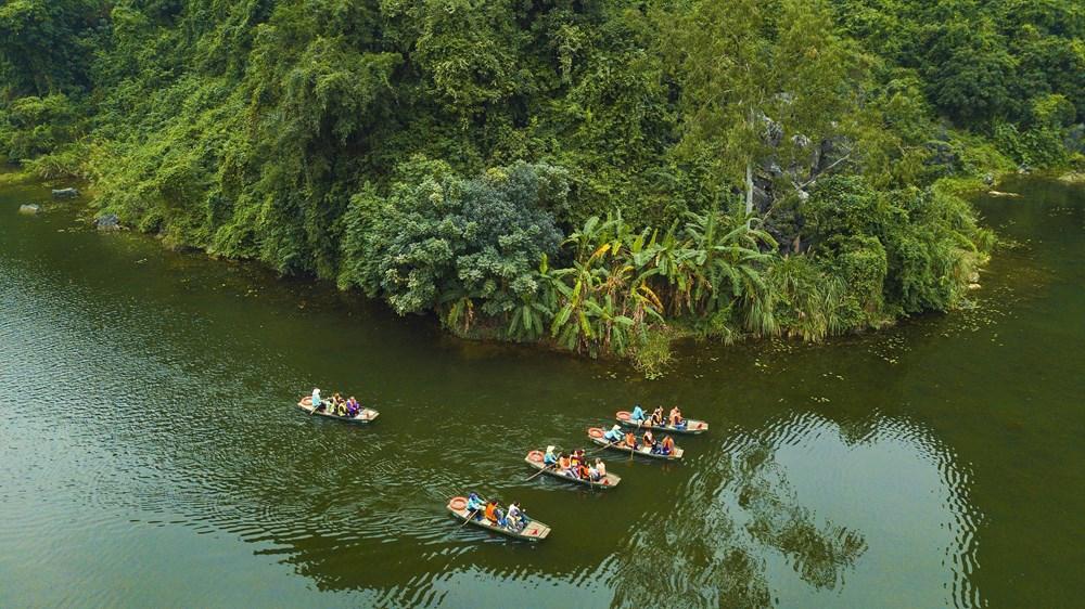 [Photo] Kham pha Ninh Binh - vung dat hap dan khach du lich hinh anh 16