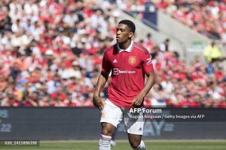 Martial có thể gánh vác hàng công của Man United?   Ảnh: AFP