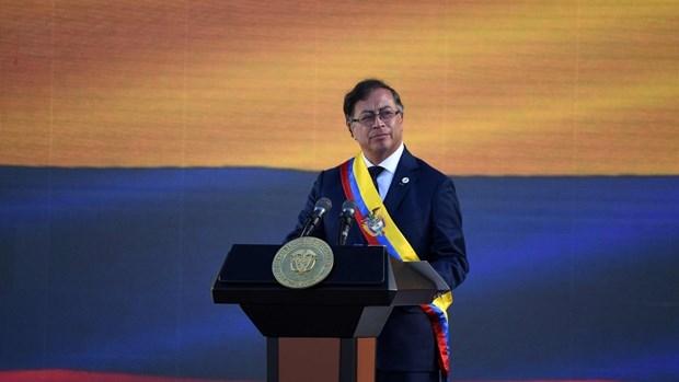 Tổng thống đắc cử Colombia Gustavo Petro tuyên thệ nhậm chức