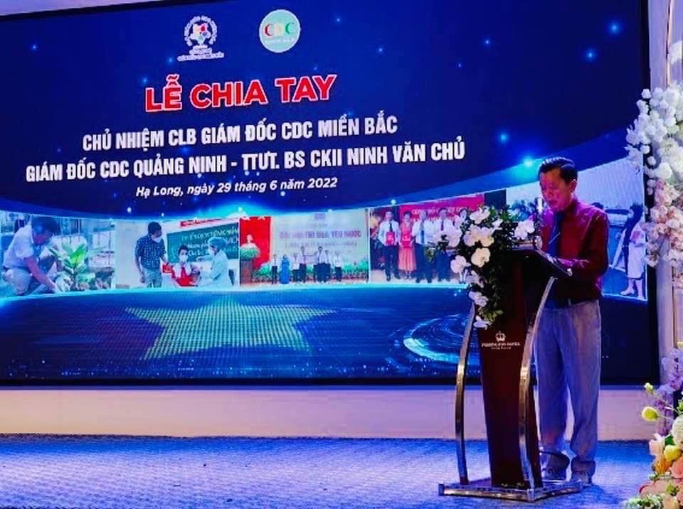 Ông Ninh Văn Chủ phát biểu tại lễ chia tay. Ảnh đăng trên trang cá nhân của ông Chủ