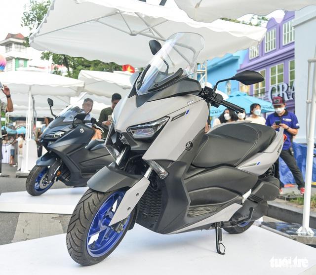 Yamaha X Max 300 nhận đặt hàng tại Việt Nam, giá từ 129 triệu đồng - Ảnh 9.