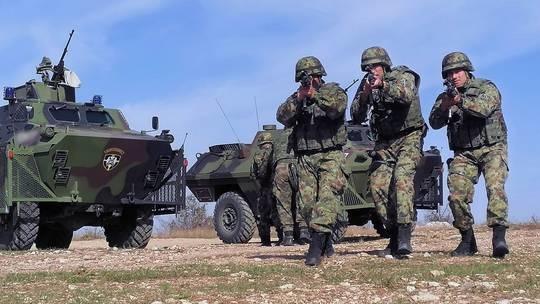 Serbia đặt quân đội trong tình trạng báo động cao về Kosovo