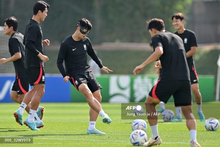 Hàn Quốc buộc phải giành chiến thắng trước Bồ Đào Nha.  Ảnh: AFP