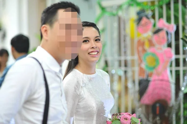 O Sen Ngọc Mai phản ứng gì về loạt ảnh từng kết hôn trước khi yêu Quốc Nghiệp? - Ảnh 1. O Sen Ngọc Mai phản ứng gì về loạt ảnh từng kết hôn trước khi yêu Quốc Nghiệp? - Ảnh 1.