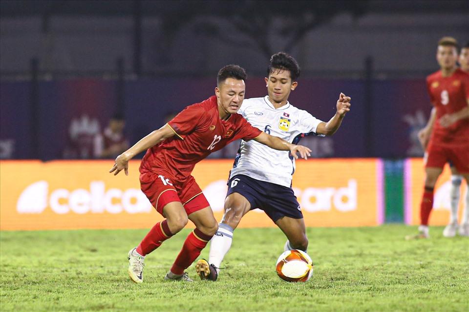 U22 Việt Nam bộc lộ nhiều vấn đề trong đội hình sau chiến thắng 2-0 trước U22 Lào. Ảnh: Thanh Vũ