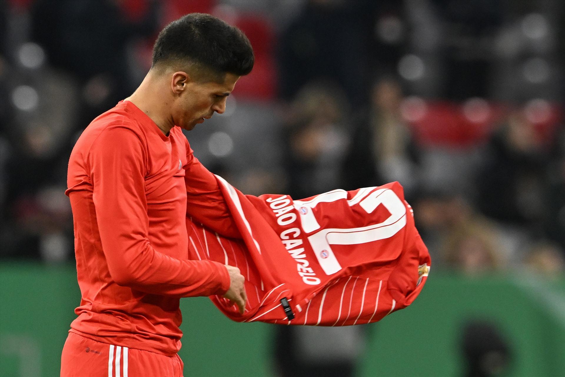 Cancelo rời Bayern nhưng cũng khó còn cửa tồn tại ở Premier League trong màu áo Man City. Ảnh: AFP