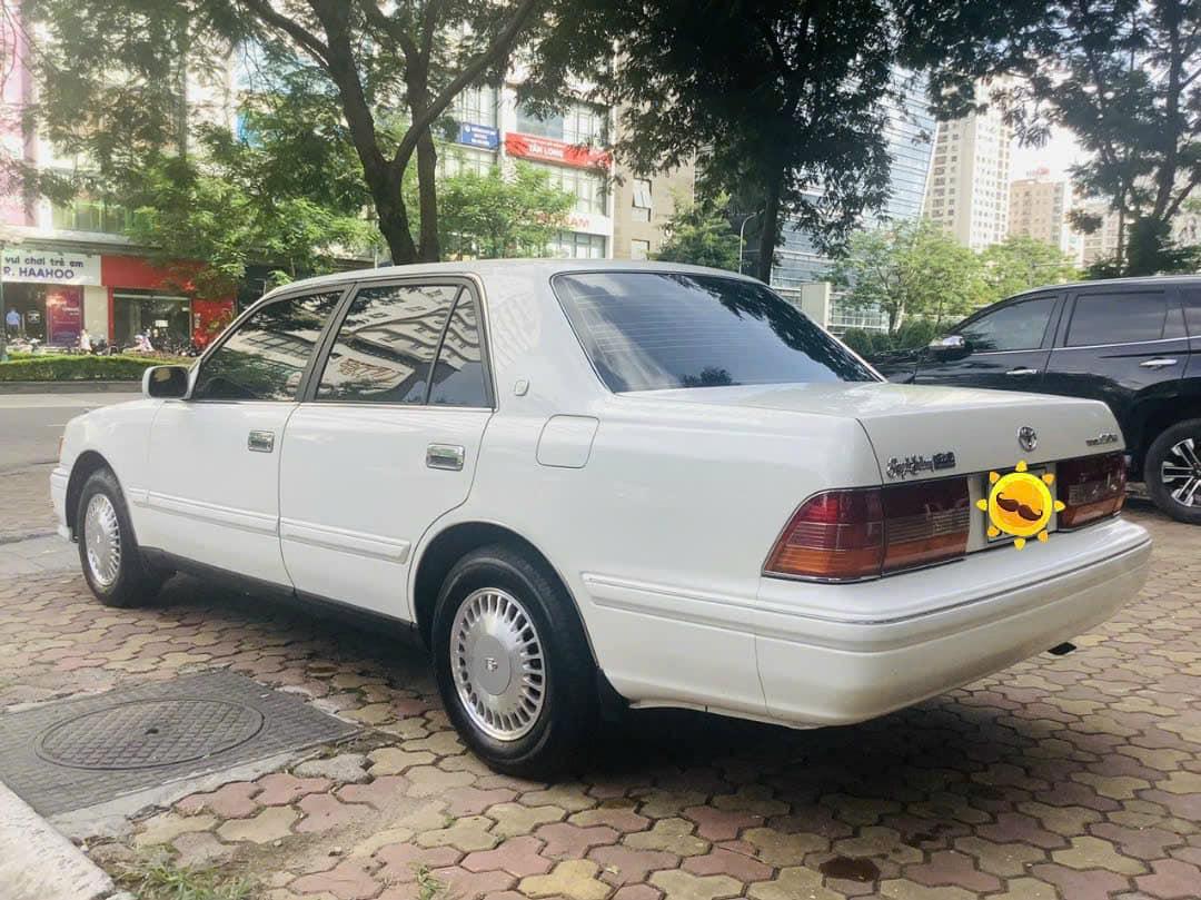 Huyền thoại một thời Toyota Crown 2001 rao bán giá 990 triệu đồng, đắt hơn Mazda6 'đập hộp' - Ảnh 3.