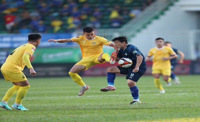 Vòng 15 Night Wolf V.League: Sóng ở đáy sông