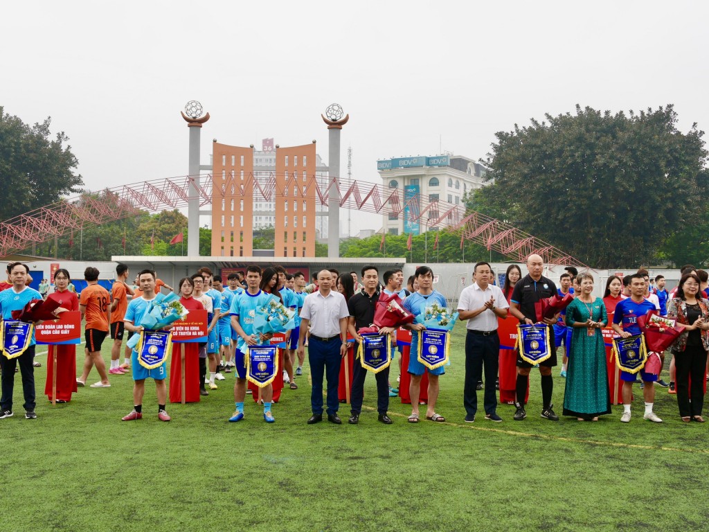 Khai mạc Giải bóng đá công nhân, viên chức lao động Hà Nội