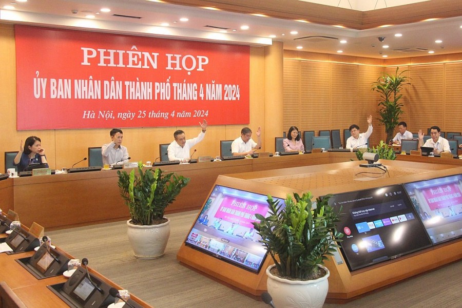 Quang cảnh phiên họp