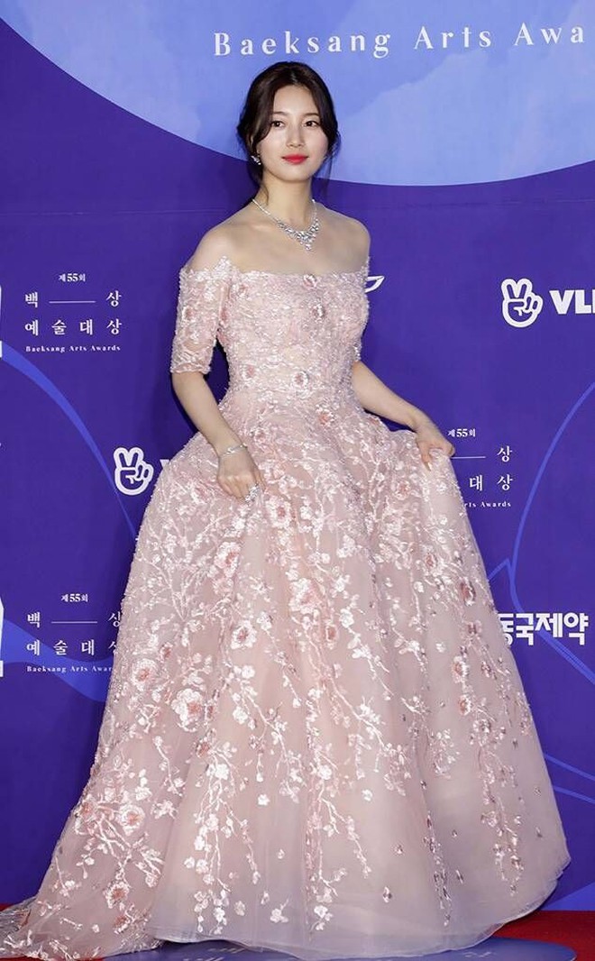 Suzy diện set đồ 300 triệu, visual phát sáng đẹp bất chấp cam thường tại Baeksang- Ảnh 12.