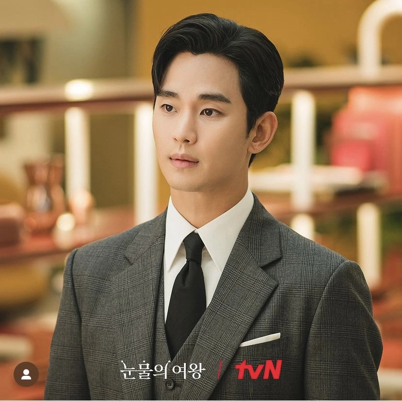 Tạo hình điển trai của Kim Soo Hyun trong Queen Of Tears. Ảnh: Nhà sản xuất