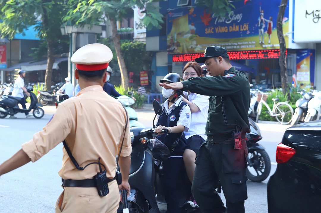 ha noi tang cuong tuan tra xu ly vi pham giao thong lien quan den hoc sinh hinh 1