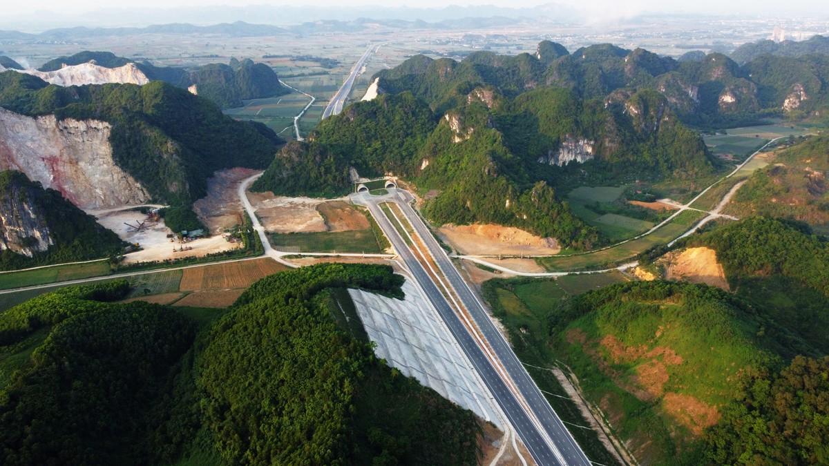 doc thuc tien do thuc hien cac tram dung nghi tren cao toc bac  nam hinh 1