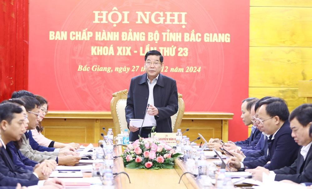 Bầu tân Phó Bí thư Thường trực, Phó Bí thư Tỉnh ủy; giới thiệu bầu nhân sự Chủ tịch HĐND, Chủ tịch UBND tỉnh- Ảnh 1.