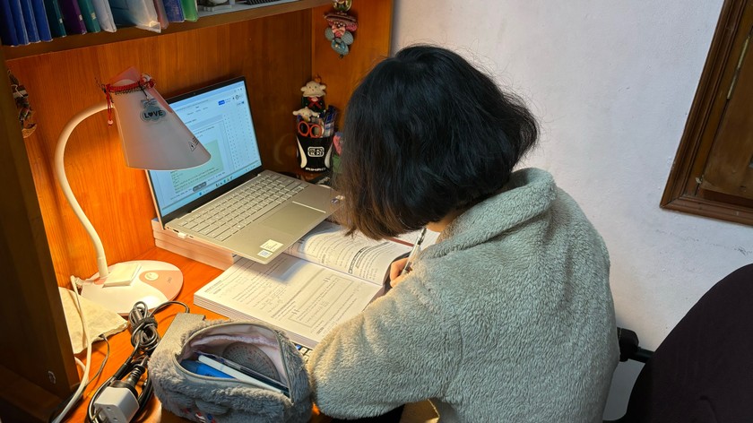 Nguyễn Trà My hiện đang là học sinh cuối cấp tại một trường cấp 3 ở Hà Nội. (Ảnh: Minh Huyền)