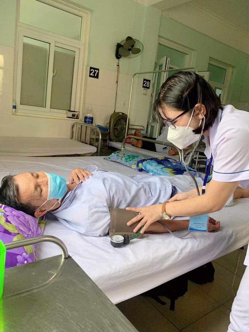 Nhiều ca bệnh khó được chữa khỏi nhờ sự kết hợp tốt giữa Đông - Tây y trong chẩn đoán, điều trị.