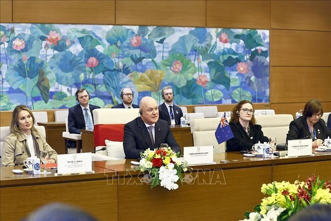 Thủ tướng New Zealand Christopher Luxon phát biểu. Thủ tướng New Zealand Christopher Luxon phát biểu.