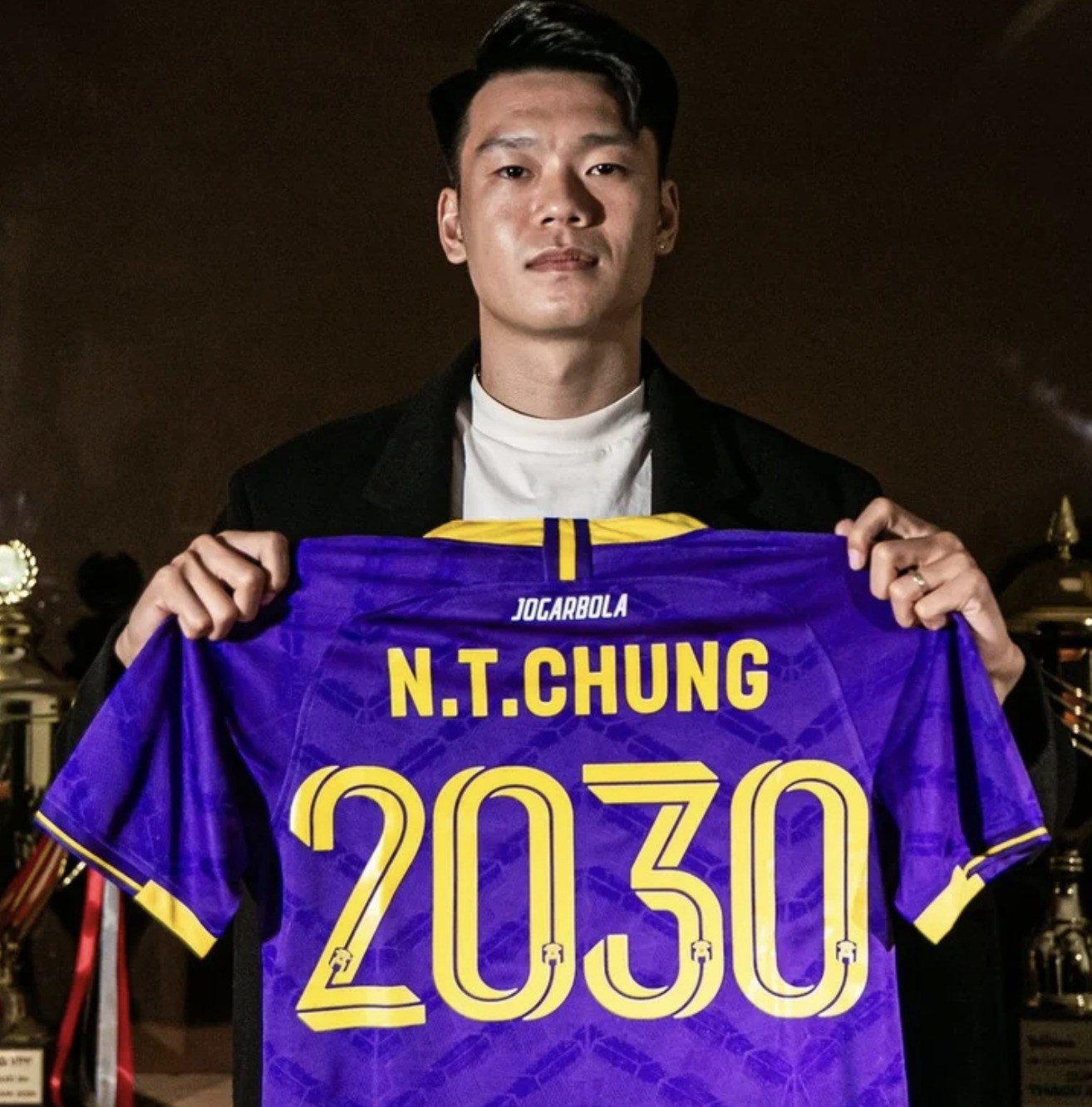 hau ve thanh chung gia han them hop dong voi ha noi fc hinh 1