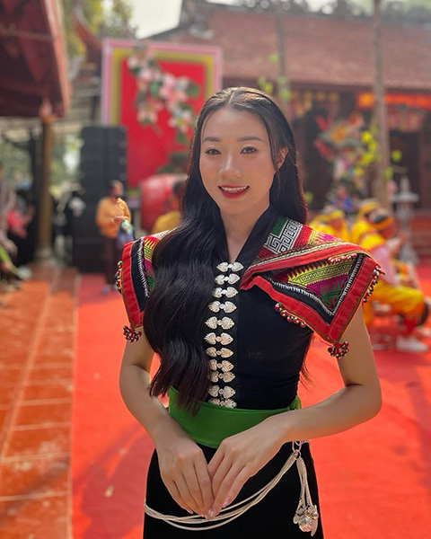 Hoàng Yến trong một chư