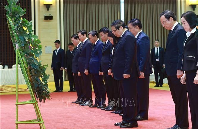 Thủ tướng Phạm Minh Chính viếng nguyên Chủ tịch Đảng Nhân dân Cách mạng Lào, nguyên Chủ tịch nước Lào Khamtay Siphandone. (Ảnh: Dương Giang/TTXVN) thu-tuong-pham-minh-chinh-vieng-nguyen-chu-tich-dang-nhan-dan-cach-mang-lao-5.jpg