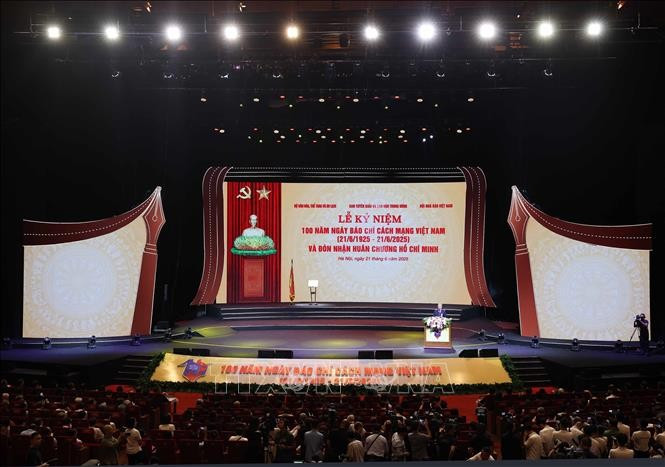 Tổng Bí thư Tô Lâm phát biểu tại Lễ kỷ niệm 100 năm Ngày Báo chí cách mạng Việt Nam. Ảnh: Thống Nhất/TTXVN Tổng Bí thư Tô Lâm phát biểu tại Lễ kỷ niệm 100 năm Ngày Báo chí cách mạng Việt Nam. Ảnh: Thống Nhất/TTXVN