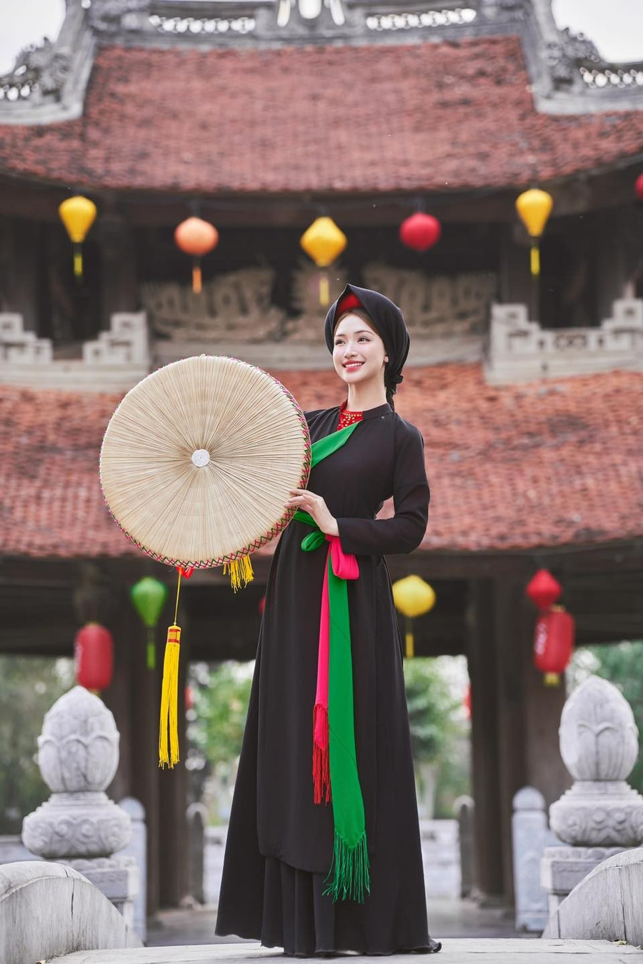 MV “Bắc Bling” của Hòa Minzy lập được nhiều thành tích ấn tượng. hoa-minzy-2.jpg