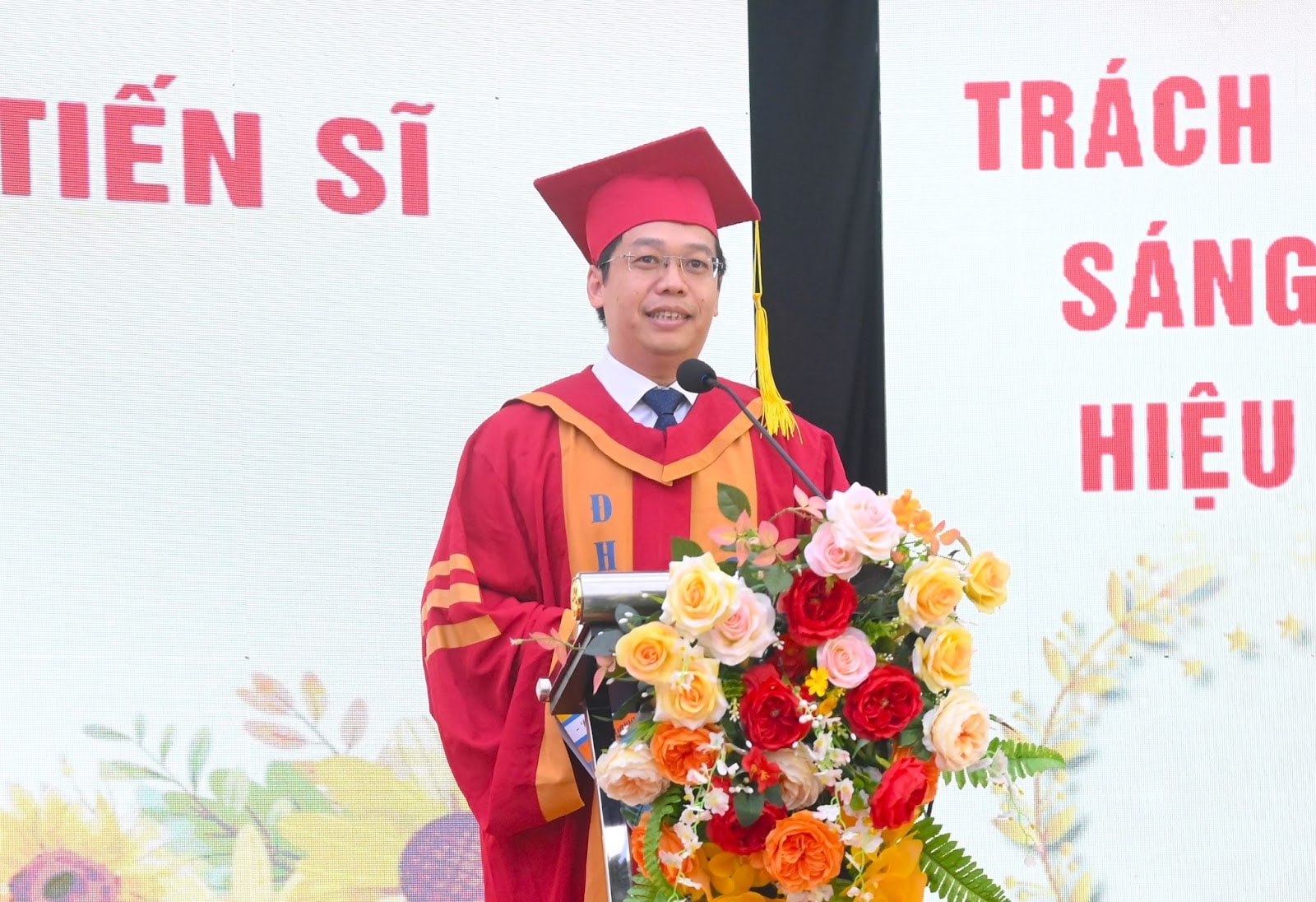 TS. Dương Trung Kiên phát biểu tại buổi lễ.