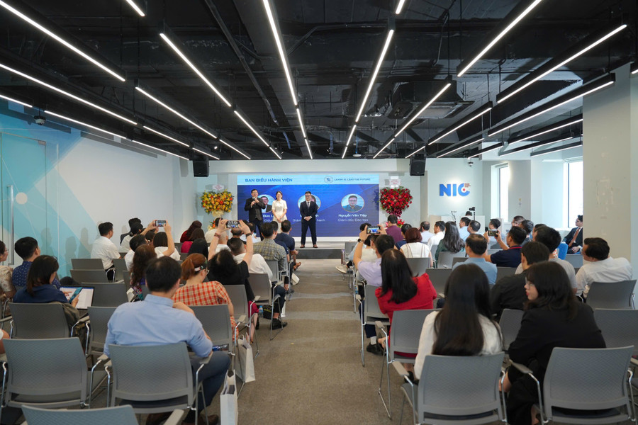 Toàn cảnh sự kiện.