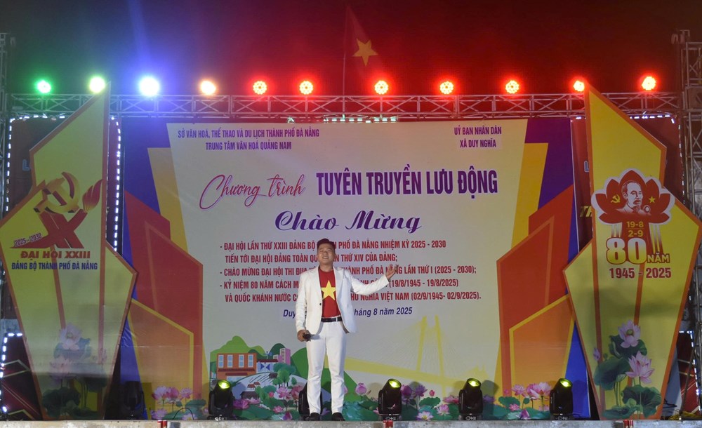 Đưa chương trình văn nghệ, chiếu phim lưu động về với miền núi, xã đảo - ảnh 5