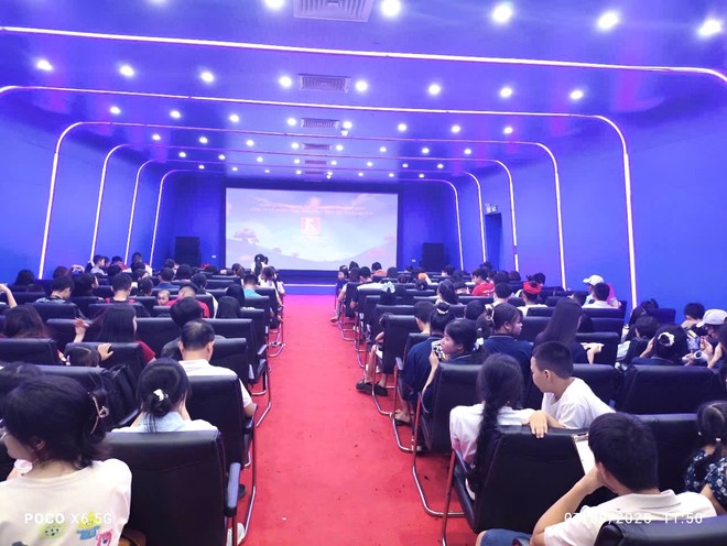 Các suất chiếu luôn chật kín khán giả, cho thấy sức hút của các bộ phim hoạt hình Việt Nam.