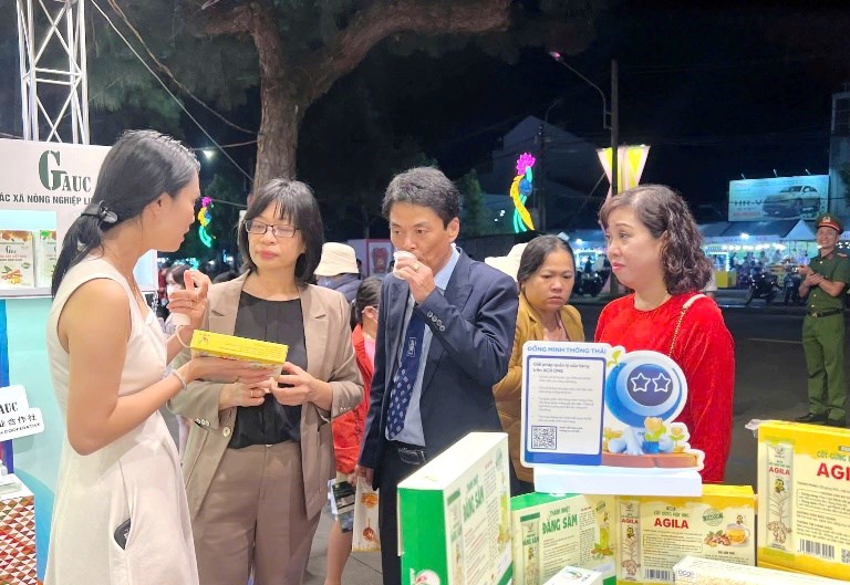 Gia Lai: Hơn 50 gian hàng tham gia Triển lãm sản phẩm OCOP tiêu biểu - ảnh 2