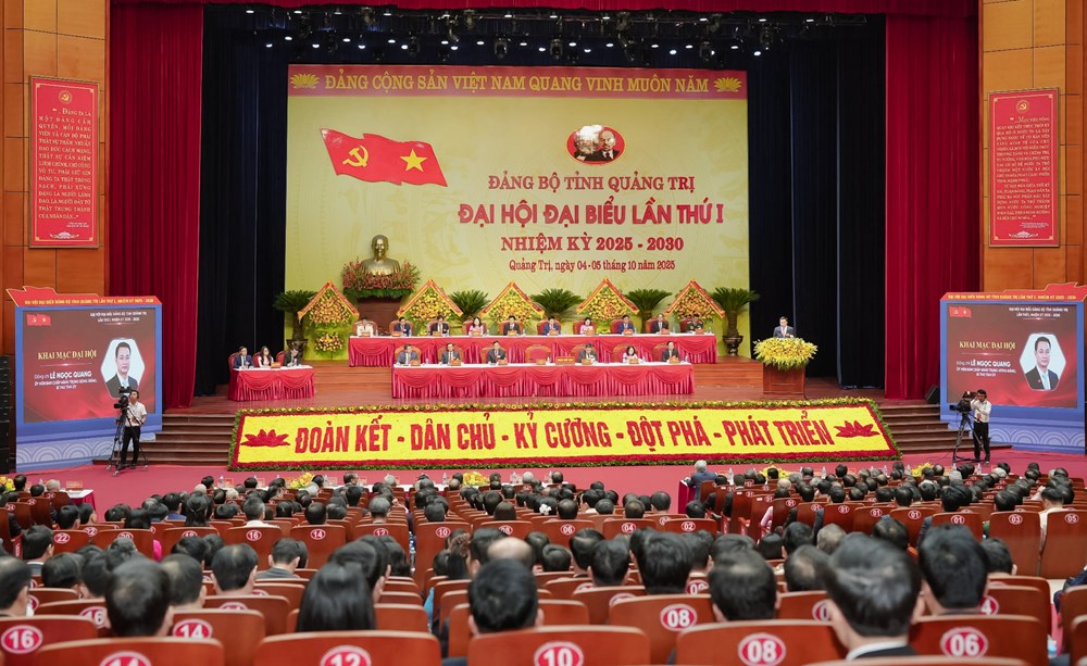 Khai mạc trọng thể Đại hội đại biểu Đảng bộ tỉnh Quảng Trị lần thứ I, nhiệm kỳ 2025–2030 - ảnh 4
