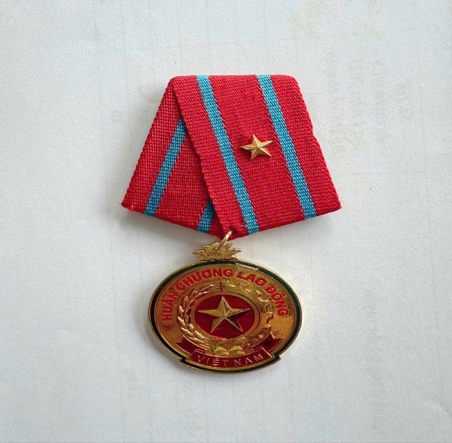 10-1298.jpg