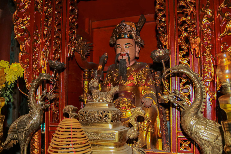 sat-hai-dai-vuong-hoang-ta-thon-tuong-thuy-quan-lung-danh-3.jpg