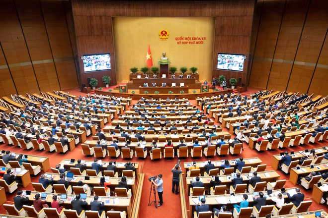 Quang cảnh phiên họp