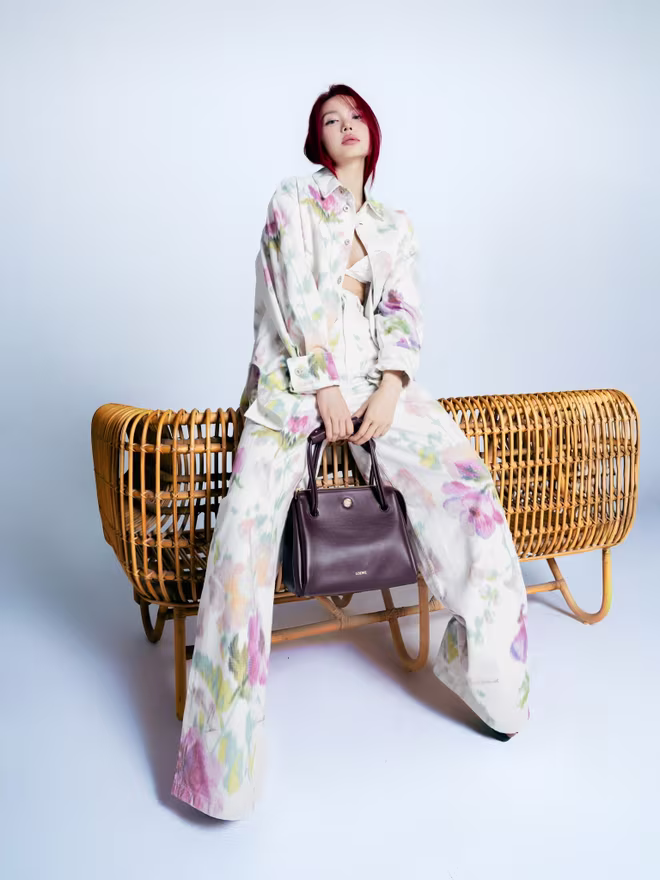 Minh Hằng chính thức trở lại Vpop sau 7 năm Minh Hằng chính thức trở lại Vpop sau 7 năm