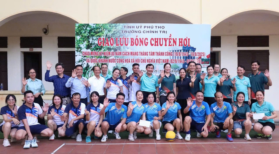 Giải thể thao do Trường Chính trị tỉnh Phú Thọ tổ chức. 3.jpg