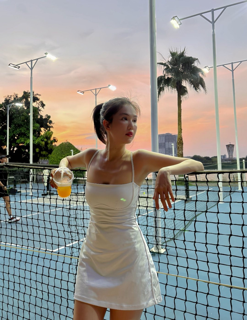 ngoc-trinh-1.jpg