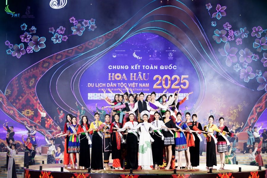 Trần Minh Phương tỏa sáng, xuất sắc đăng quang Hoa hậu Du lịch Dân tộc Việt Nam 2025 - ảnh 4
